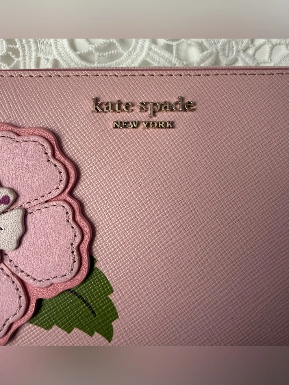 Kate Spade Hawaii Exclusive Hibiscus Zip Around Wallet